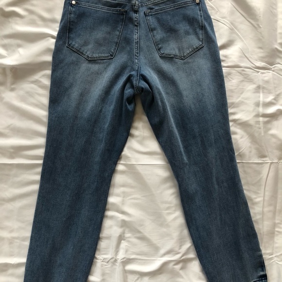 Judy Blue Boyfriend Fit Jeans 1/25 - Picture 4 of 5